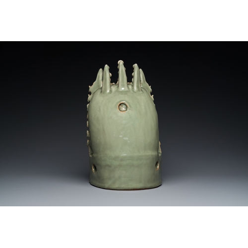 790 - A Chinese Longquan celadon shrine of Guanyin, probably MingH.: 37,5 cm - L.: 23 cm
 Ref:- Christie's... 