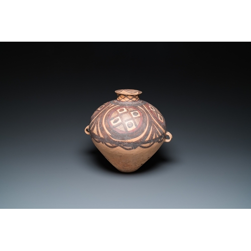 802 - Three Chinese painted pottery jars, Majiayao Yangshao culture, 3rd/2nd millennium b.C.H.: 40 cm (the... 