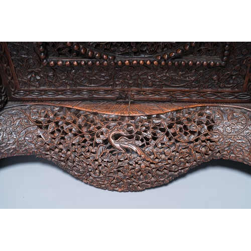 840 - A colonial Anglo-Indian reticulated wooden desk with hidden compartment, 19th C.H.: 123 cm - W.: 65 ... 