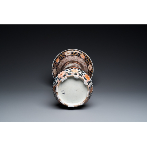 852 - A Japanese Imari trumpet vase, Edo, late 17th C.H.: 50 cm
 Ref.: Christie's, London, Nov. 18, 2015, ... 