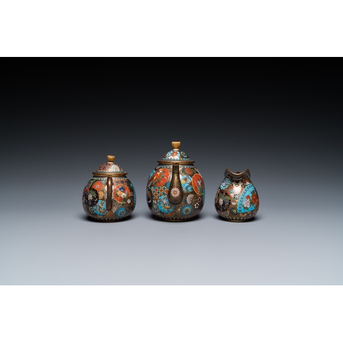 859 - Eight Japanese cloisonne wares, Meiji, 19/20th C.H.: 14,5 cm (the jar and cover)H.: 11 cm - L.: 13 c... 