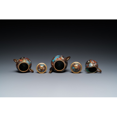 859 - Eight Japanese cloisonne wares, Meiji, 19/20th C.H.: 14,5 cm (the jar and cover)H.: 11 cm - L.: 13 c... 