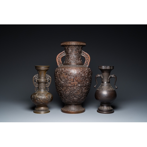 862 - Six Japanese bronze vases and censers, Edo/Meiji, 18/19th C.H.: 45,5 cm (the tallest vase)L.: 36 cm ... 