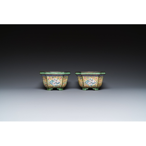 892 - A pair of Chinese yellow-ground Canton enamel jardinieres, JiaqingDim.: 22 x 14 x 8,5 cm
 
 Provenan... 