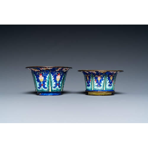 903 - Two Chinese Canton enamel blue-ground bowls, Qianlong/JiaqingDia.: 9 cm - H.: 5 cm