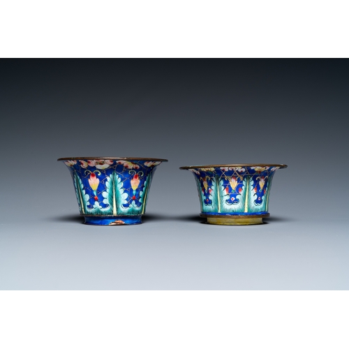 903 - Two Chinese Canton enamel blue-ground bowls, Qianlong/JiaqingDia.: 9 cm - H.: 5 cm