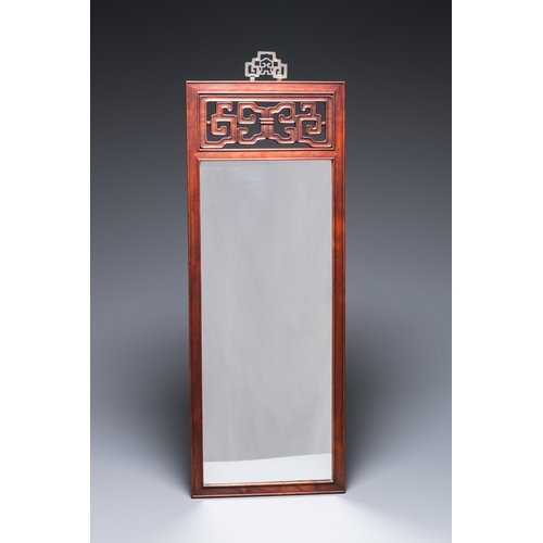 912 - A Chinese wooden mirror and a foldable stool, 19/20th C.Dim.: 94 x 35,5 cm (the mirror) Dim.: 41 x 3... 