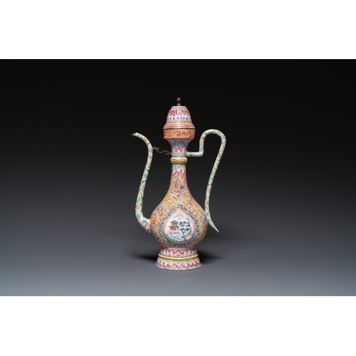 932 - A large Chinese yellow-ground Canton enamel ewer and cover, QianlongH.: 35 cm - L.: 20 cm... 