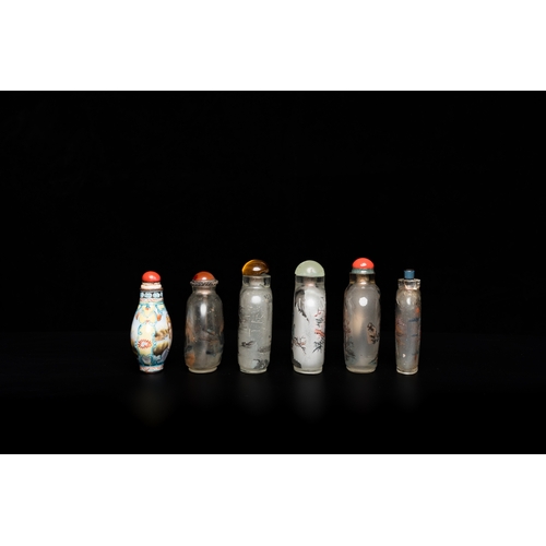 963 - Five Chinese inside-painted glass snuff bottles and one in Canton or Beijing enamel, 19/20th C.H.: 8... 