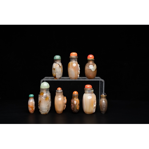 969 - Nine Chinese agate snuff bottles, 19/20th C.H.: 9 cm (the tallest)