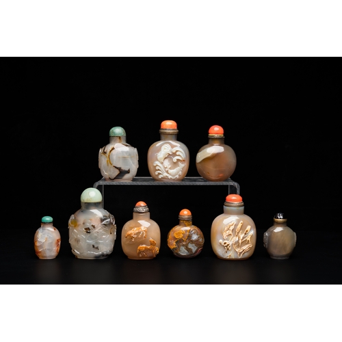 969 - Nine Chinese agate snuff bottles, 19/20th C.H.: 9 cm (the tallest)