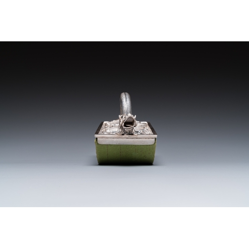 999 - A Chinese or Vietnamese silver blotter, 19th C.Dim.: 14,5 x 9 x 7 cm