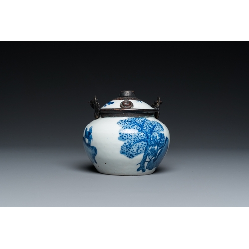 1006 - A Chinese blue and white 'Bleu de Hue' waterpipe for the Vietnamese market, Tho mark, 19th C.H.: 13 ... 