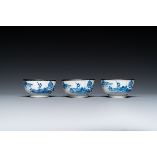 1007 - A Chinese blue and white 'Bleu de Hue' dish and three cups for the Vietnamese market, Noi Phu mark, ... 