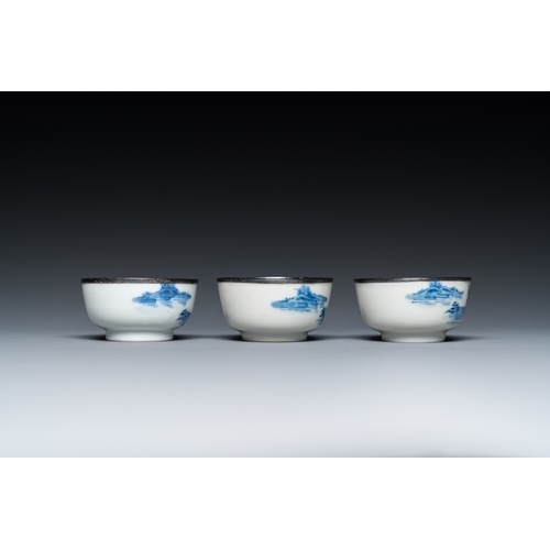 1007 - A Chinese blue and white 'Bleu de Hue' dish and three cups for the Vietnamese market, Noi Phu mark, ... 