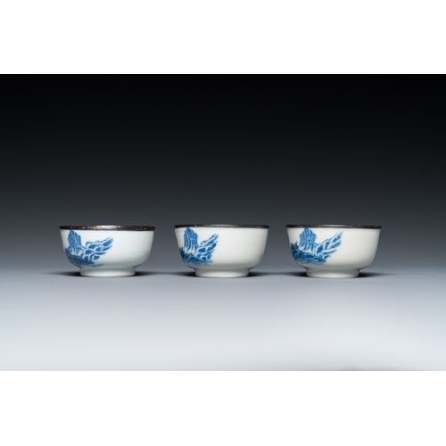 1007 - A Chinese blue and white 'Bleu de Hue' dish and three cups for the Vietnamese market, Noi Phu mark, ... 