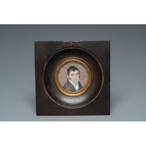 1219 - Four portrait miniatures, England and/or France, 18/19th C.Dim.: 10 x 8,5 cm (the oval frame)Dim.: 7... 