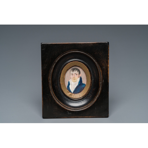 1219 - Four portrait miniatures, England and/or France, 18/19th C.Dim.: 10 x 8,5 cm (the oval frame)Dim.: 7... 