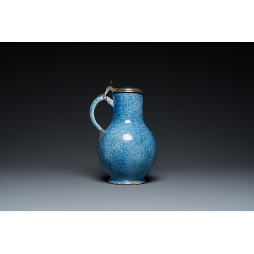 1274 - A monochrome blue Brussels faience jug with pewter cover, 18th C.H.: 28,5 cm (incl. cover)... 