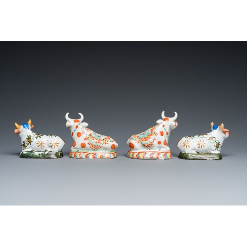 1318 - Four pairs of Dutch Delft cows, 18th C.L.: 16 cm - H.: 15 cm (the largest)