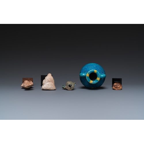 1402 - Five various Egyptian pieces, New Kingdom to Late PeriodH.: 13,5 cm (the uraeus fragment) H.: 10 cm ... 