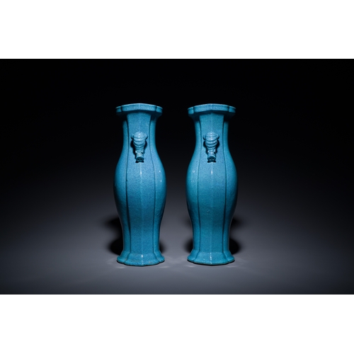 14 - A pair of Chinese robin's-egg-glazed vases, 18/19th C.Description:H.: 25 cmCondition:The absence of ... 