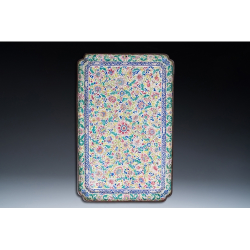 34 - A massive Chinese Canton enamel rectangular tray, Yongzheng/QianlongDescription:Dim.: 75 x 49 cmCond... 