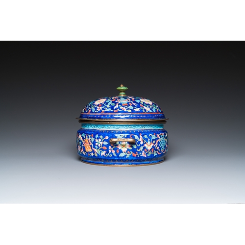 39 - A Chinese Canton enamel three-piece warming bowl, QianlongDescription:L.: 25 cm - H.: 16,5 cmConditi... 