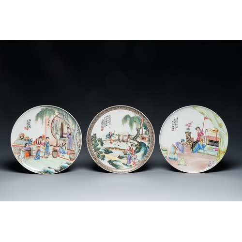 59 - Three Chinese famille rose dishes, signed Zeng Fuqing æ¾ç¦æ¶ and Le Tao Zhai æ¨é¶é½ seal marks... 