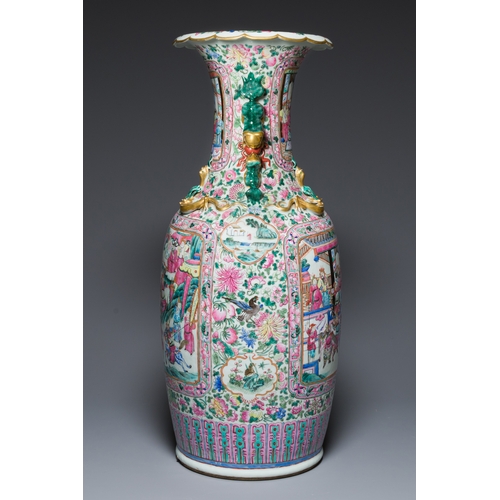 85 - A large Chinese famille rose vase with palace scenes, 19th C.Description:H.: 79 cm H.: 128 cm (incl.... 