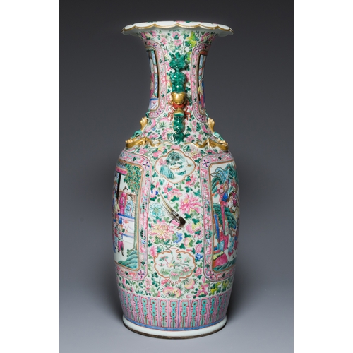 85 - A large Chinese famille rose vase with palace scenes, 19th C.Description:H.: 79 cm H.: 128 cm (incl.... 