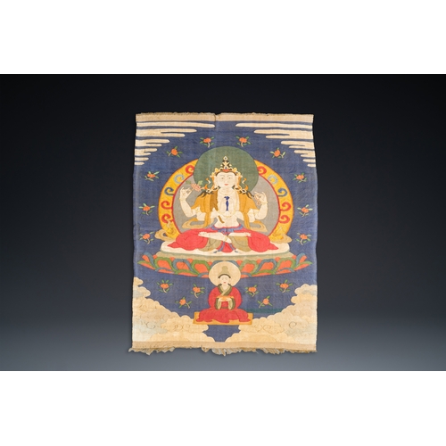 109 - A Chinese kesi silk weaving depicting 'Buddha sitting on a lotus throne', QingDescription:Dim.: 110 ... 