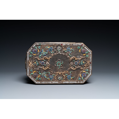 113 - A rare Chinese imperial filigree, gilt and polychrome enamelled silver lidded box inlaid with precio... 