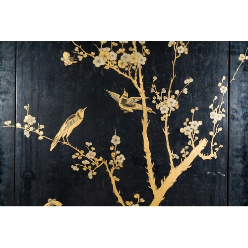 114 - Two large Chinese Canton black and gilt-lacquered panels, 19th C.Description:Dim.: 190 x 77 cmCondit... 