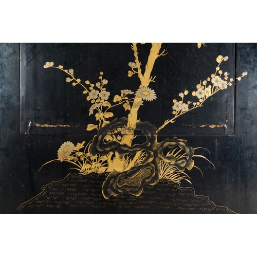 114 - Two large Chinese Canton black and gilt-lacquered panels, 19th C.Description:Dim.: 190 x 77 cmCondit... 