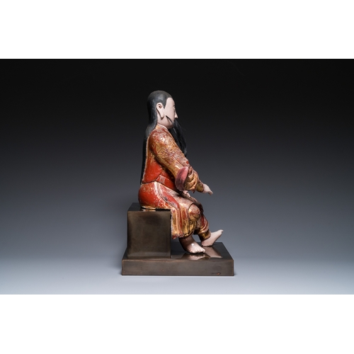 116 - A large Chinese lacquered and polychromed wood sculpture of Guandi, 18th C.Description:H.: 60,5 cm (... 