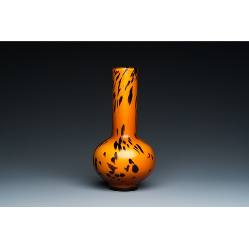 154 - A Chinese spotted amber-coloured Peking glass bottle vase, Xianfeng mark and of the periodDescriptio... 