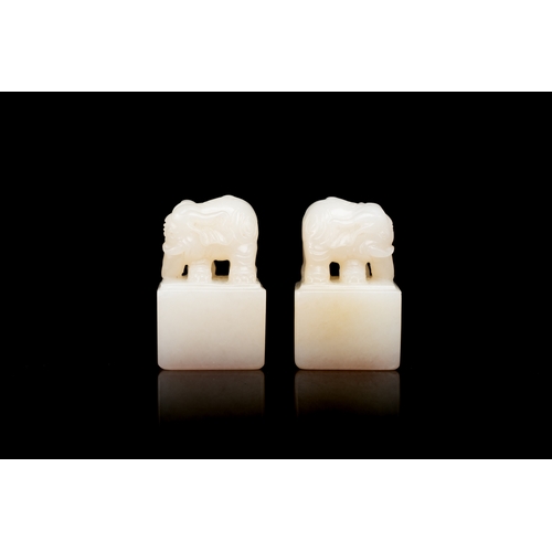 170 - Two Chinese white jade 'elephant' seals of Wen Yuan Ge Bao ææ¸éå¯³ and Wen Hua Dian Bao æè¯æ... 