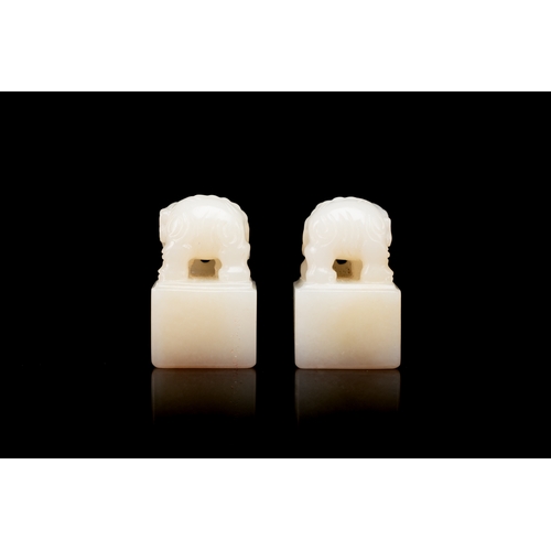 170 - Two Chinese white jade 'elephant' seals of Wen Yuan Ge Bao ææ¸éå¯³ and Wen Hua Dian Bao æè¯æ... 