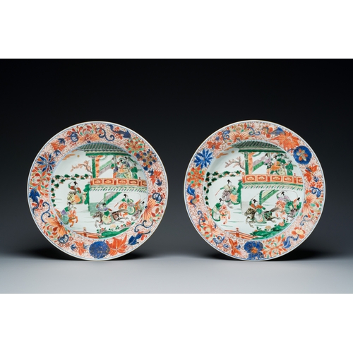 176 - A pair of Chinese famille verte 'Emperor Yang' dishes, KangxiDescription:Dia.: 34,5 cm Provenance:- ... 