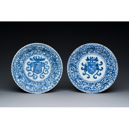 214 - A pair of Chinese blue and white plates with the arms of the De Pinto family for the Portuguese mark... 