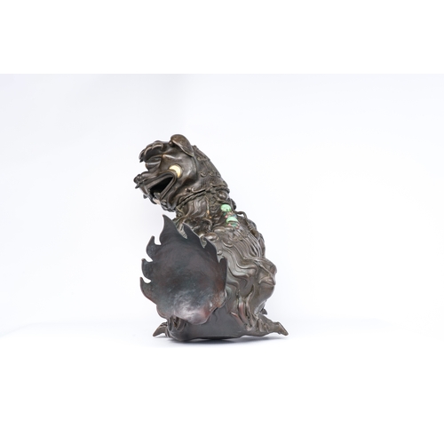 247 - A rare Chinese inlaid bronze lion-form censer, MingDescription:H.: 35 cm - L.: 43 cm Weight: 10,4 kg... 