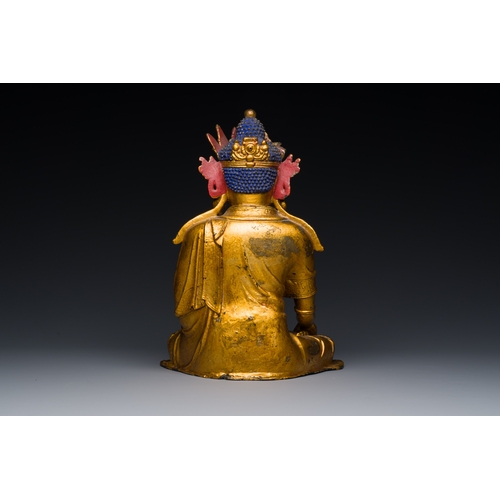 258 - A fine Chinese gilt bronze sculpture of Shakyamuni Buddha, 15/16th C.Description:H.: 28,5 cm Provena... 