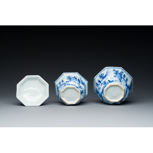 341 - An extremely rare Dutch Delft blue and white five-piece tea service, 18th C.Description:L.: 15 cm - ... 