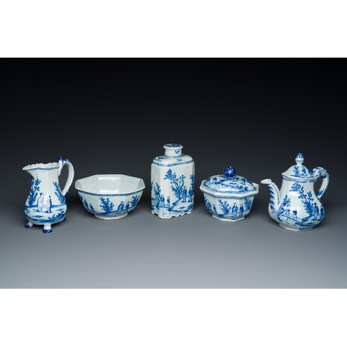 341 - An extremely rare Dutch Delft blue and white five-piece tea service, 18th C.Description:L.: 15 cm - ... 