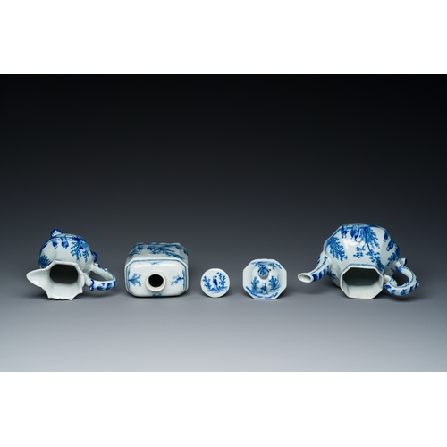 341 - An extremely rare Dutch Delft blue and white five-piece tea service, 18th C.Description:L.: 15 cm - ... 