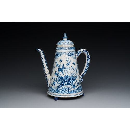 343 - A rare Dutch Delft blue and white coffeepot, dated 1732Description:H.: 30 cm Marked IML on the base ... 