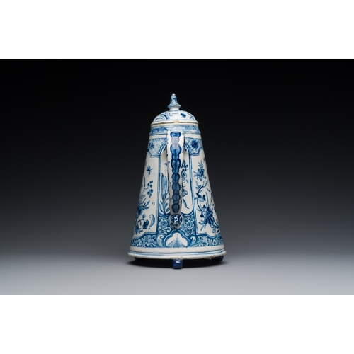 343 - A rare Dutch Delft blue and white coffeepot, dated 1732Description:H.: 30 cm Marked IML on the base ... 