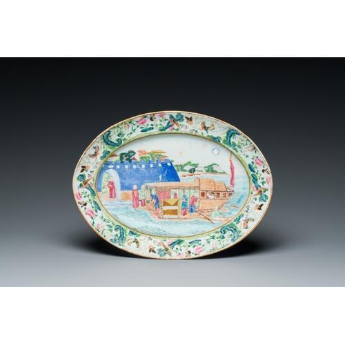 1 - An inscribed oval Chinese Canton famille rose dish, Jiaqing/DaoguangDescription:Dim.: 30 x 22 cmCond... 