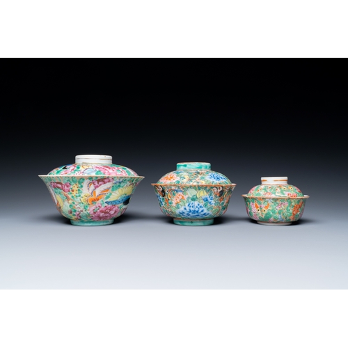 19 - Three Chinese Canton famille rose bowls and covers for the Thai market, 19th C.Description:Dia.: 14,... 